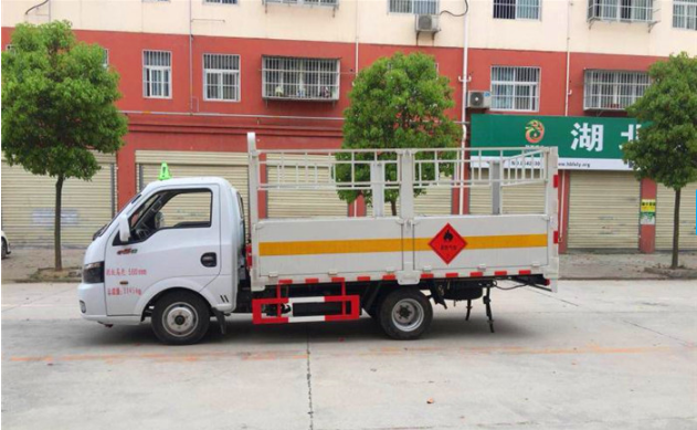 東風(fēng)途逸3米2(藍(lán)牌)氣瓶車